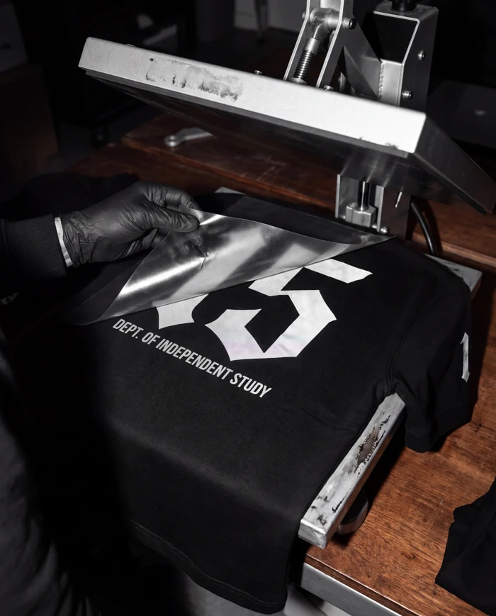 faculty-jersey: making study, construction at the workbench